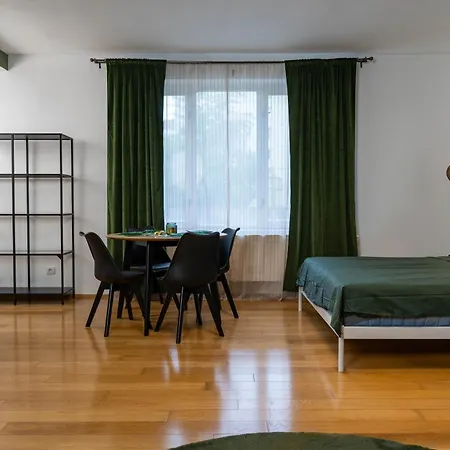 The Loft - 10 Min To Center Praha